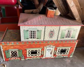 Marx tin doll house