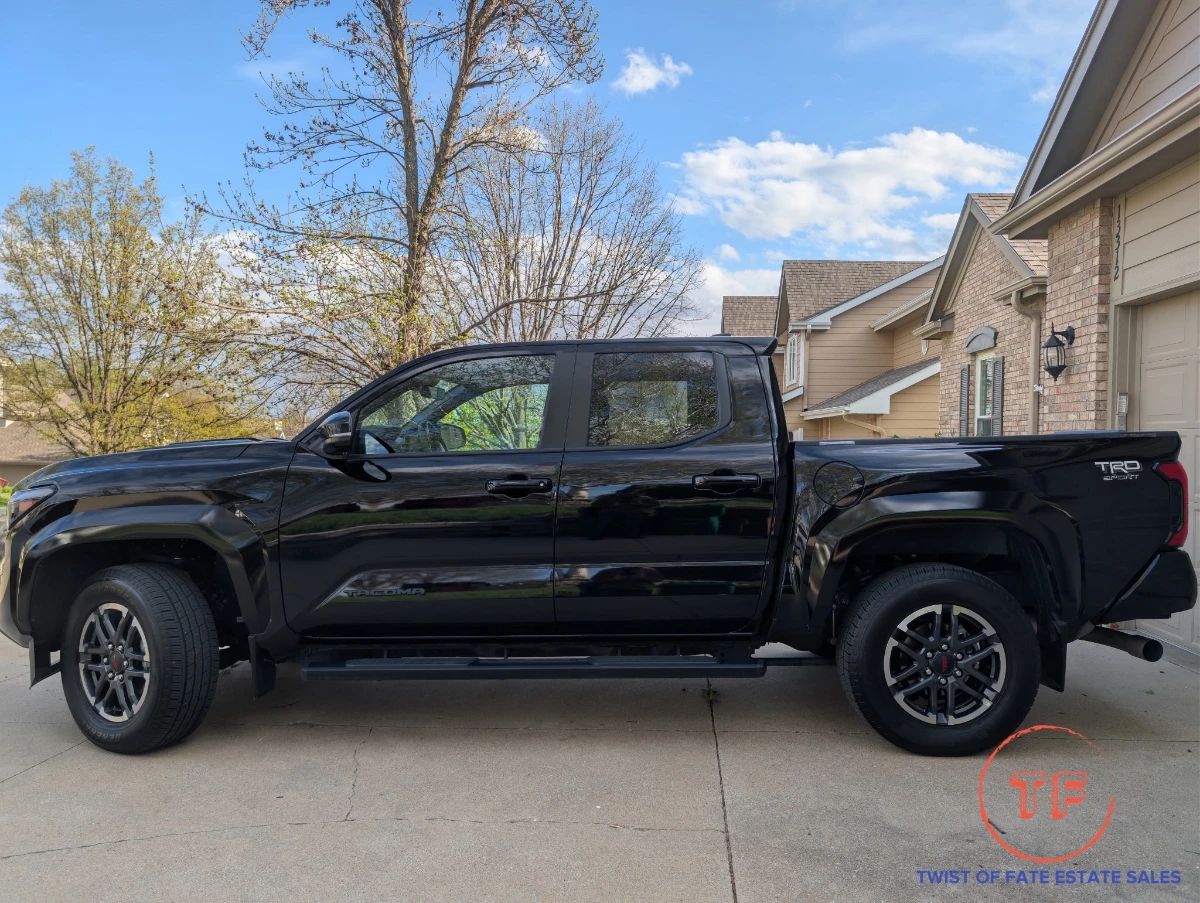 2024 Toyota Tacoma TRD Sport (9,250 Miles)