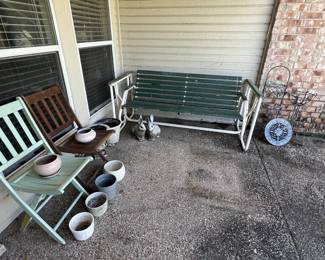 Plant pots + patio furniture
