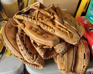 Baseball gloves
