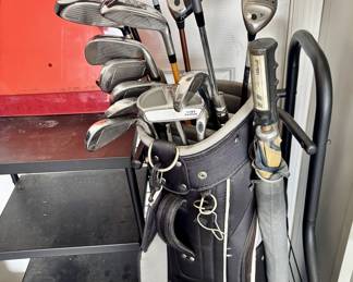 Lefty clubs. You know who you are.
