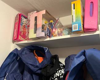 Tons of vintage toys new in box Barbie - star trek