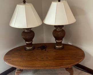 Coffe table, matching lamps