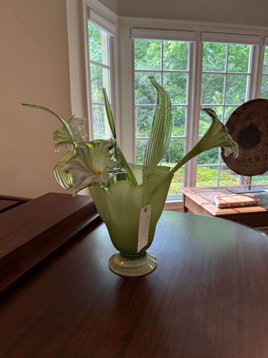 A 1917 Emerson baby grand piano is a, typically, 5'10" vintage instrument from the Boston-based Emerson Piano Company, known for high-quality, often mahogany cabinetry. Valued around $8,500 for serviced models (2026), these pianos are considered solid instruments, with 1911-1920 being their peak era.  Key Features & Information Manufacturer: Emerson Piano Company (Boston), established 1849, later acquired by Aeolian. Description: Known for using exotic woods, specifically Honduran Mahogany, often featuring traditional styling. Size & Tone: Typically 5'10" for the baby grand model, which, despite its smaller size, is recognized for producing a large, full tone. Market Value: A 1917 Emerson 5'10" baby grand was recently listed in Georgia for $8,500. Or best offer  Comes with the bench