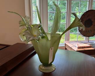 A 1917 Emerson baby grand piano is a, typically, 5'10" vintage instrument from the Boston-based Emerson Piano Company, known for high-quality, often mahogany cabinetry. Valued around $8,500 for serviced models (2026), these pianos are considered solid instruments, with 1911-1920 being their peak era.  Key Features & Information Manufacturer: Emerson Piano Company (Boston), established 1849, later acquired by Aeolian. Description: Known for using exotic woods, specifically Honduran Mahogany, often featuring traditional styling. Size & Tone: Typically 5'10" for the baby grand model, which, despite its smaller size, is recognized for producing a large, full tone. Market Value: A 1917 Emerson 5'10" baby grand was recently listed in Georgia for $8,500. Or best offer  Comes with the bench