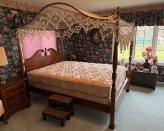 Queen Size Four Poster Bed with Mattress and Box Spring, also has two matching nightstands, and matching vanity all sold separately 