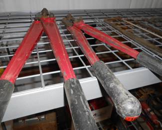 bolt cutters