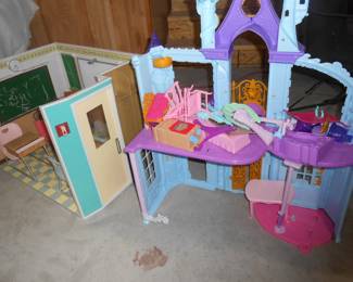 doll houses