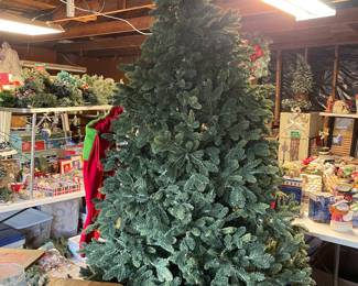 Large Christmas tree