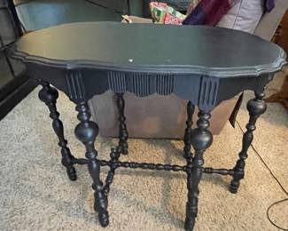 Antique/vintage table