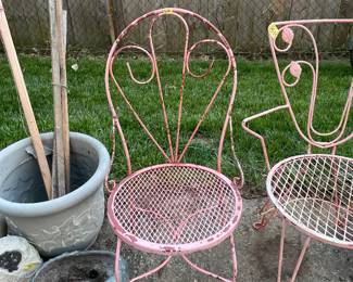 Metal garden chair/vintage ice cream parlar chair