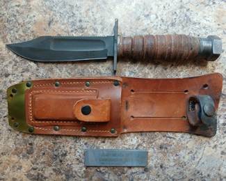 Callimus MIL K 8662E pilot's survival knive with sheath and stone