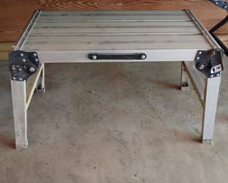 Foldable aluminum work platform