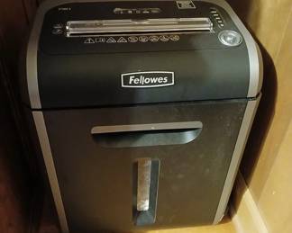 Fellowes paper shredder