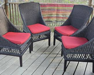 HAMILTON BAY WICKER PATIO CHAIRS-SET OF 4 -LIKE NEW!