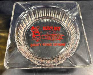 Vintage 1970s Pizza Hut ashtray