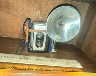 ARGUS "ARGOFLEX" CAMERA