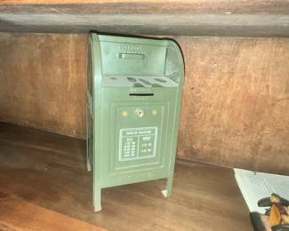 VINTAGE MAIL BOX BANK