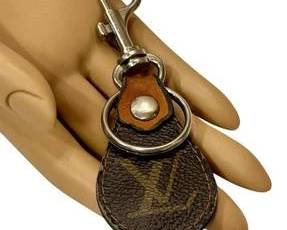 Luis Vuitton Leather Keychain 4in Length - Vintage, Pre-owned