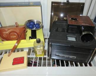 Vintage Argus C3 35mm Rangefinder Camera/Bell & Howell Slide Cube Projector