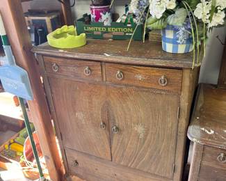 Vintage 1930’s-40’s drawer chest