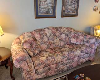 Floral La-Z-Boy Cottage Core Sofa Couch - Dimensions L 88in x W 36in