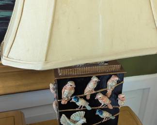 Lamp with birds 