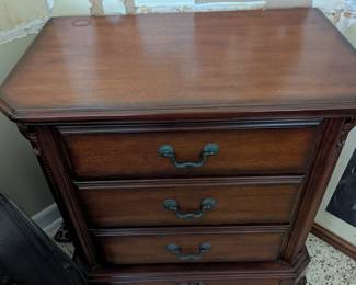 Pair Jaclyn Smith night stands