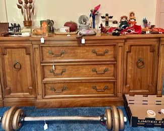Credenza/buffet in beautiful condition