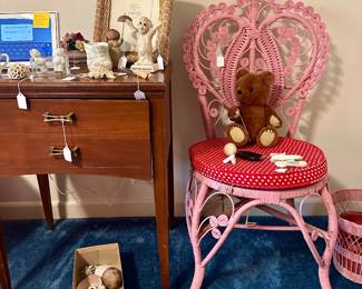 Wicker chair and vintage sewing machine