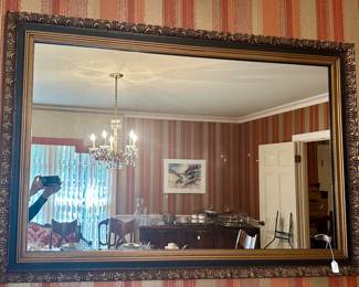 Horizontal mirror with Rococo style gold frame