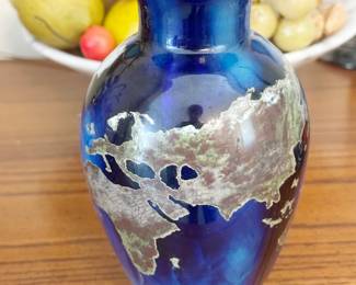 Luntberg World Art Glass Vase