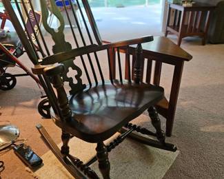 $150 Huntsville Pickup NOT at the Priceville House pre sale item Virginia House Rocking Chair 27" D x 21" W x 39 1/2" H 18" H from floor to seat Rockers 32" Seat 18" D x 20" W