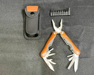 New in Box Wrangler Multi-Tool WR0035