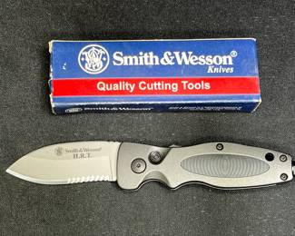Smith & Wesson SW70S Satin Serrated Extreme OPS