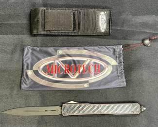 New 2009 Microtech Makora Black Carbon Fiber