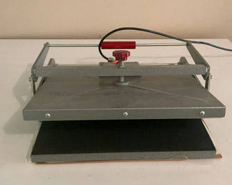 Lot 66: Dry Mount Press