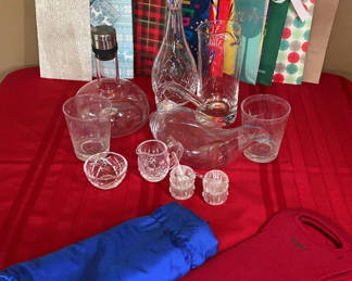 Lot 11: Decanters, Cut glass Pieces, Wine Gift Bags