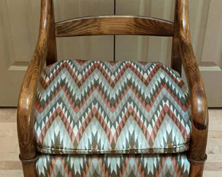 Lot 53: Vintage Lane Accent Chair