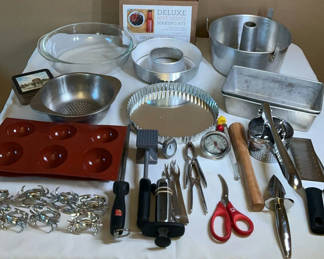 Lot 56: Mixed Kitchen Lot