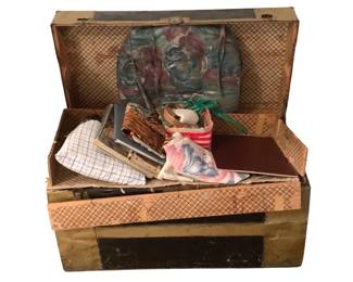 442 - Trunk w/ Contents - 20 x 32 x 24