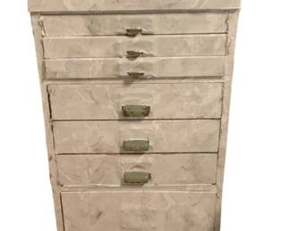 440 - Metal Cabinet - 17.5 x 17.5 x 34