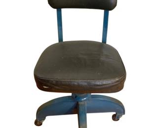 79 - Rolling Desk Chair - 18 x 17 x 36
