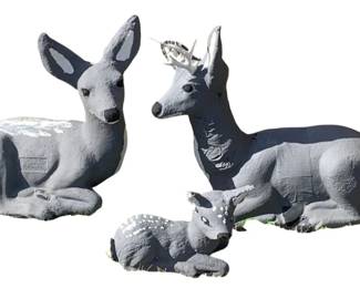 10 - 3 Outdoor Deer Statues - 20 x 17 x 10