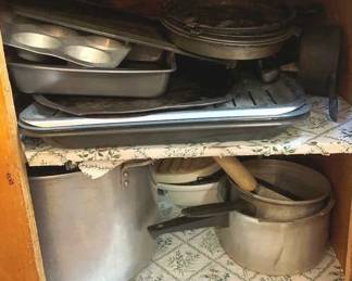 120 - Cabinet Lot of Assorted Pots & Pans