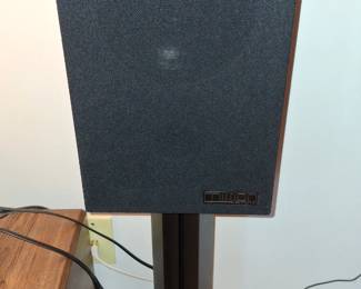 Mission Bookshelf Speakers w/Stands MKII Model 70