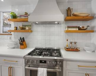 MLS PHOTO NOT ALL ITEMS AVAILABLE