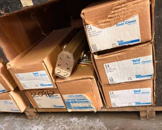 Comerical door mechanisms