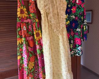 Bedroom 1-Vintage Clothing