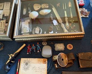 Case Table-Sterling carving set, jewelry, early shell coin purses